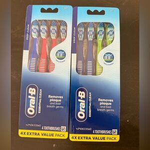 NWT Oral-B Essential Clean Soft toothbrushes